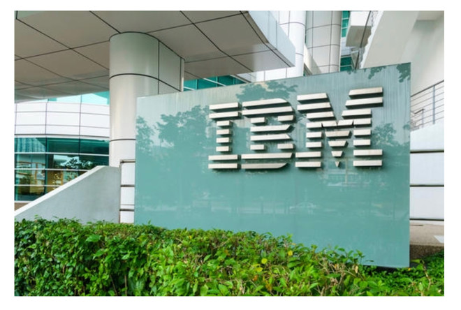 how much did warren buffett lose on ibm?